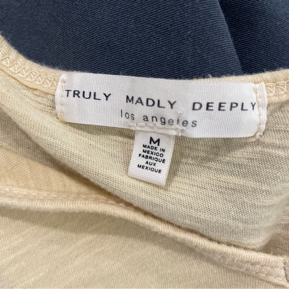 Yellow peplum short sleeved top | size medium | perfect used condition - Picture 3 of 4